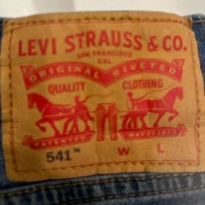 Levi's Classic Blue Relaxed Men's Jeans